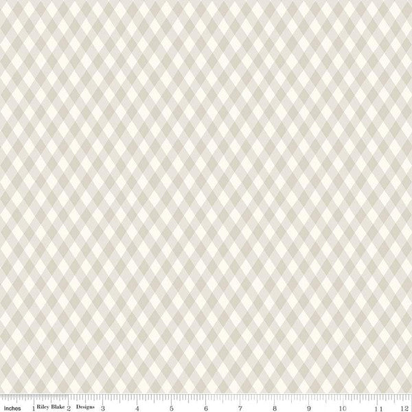 Honey Bee by My Mind's Eye for Riley Blake Designs is great for quilting, apparel and home decor. This geometric print features a diamond gingham pattern. Sold by the 1/2 yard. Fabric will be cut in one continuous piece unless the customer notes otherwise. 100% cotton Width: 43"/44"
