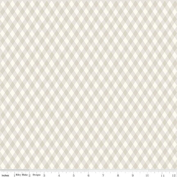 Honey Bee by My Mind's Eye for Riley Blake Designs is great for quilting, apparel and home decor. This geometric print features a diamond gingham pattern.  Sold by the 1/2 yard.  Fabric will be cut in one continuous piece unless the customer notes otherwise.   100% cotton  Width: 43"/44"